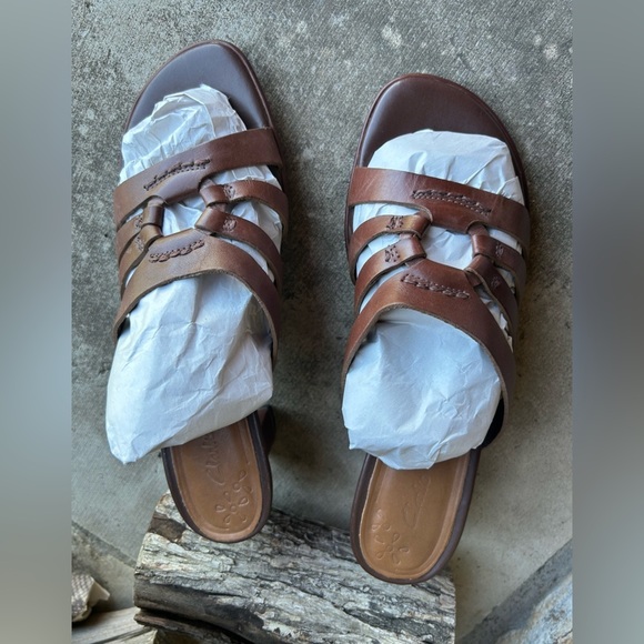 Clarks Brown soft leather Slip-On casual Sandals Sz-7 (UK 5). H - Picture 8 of 11